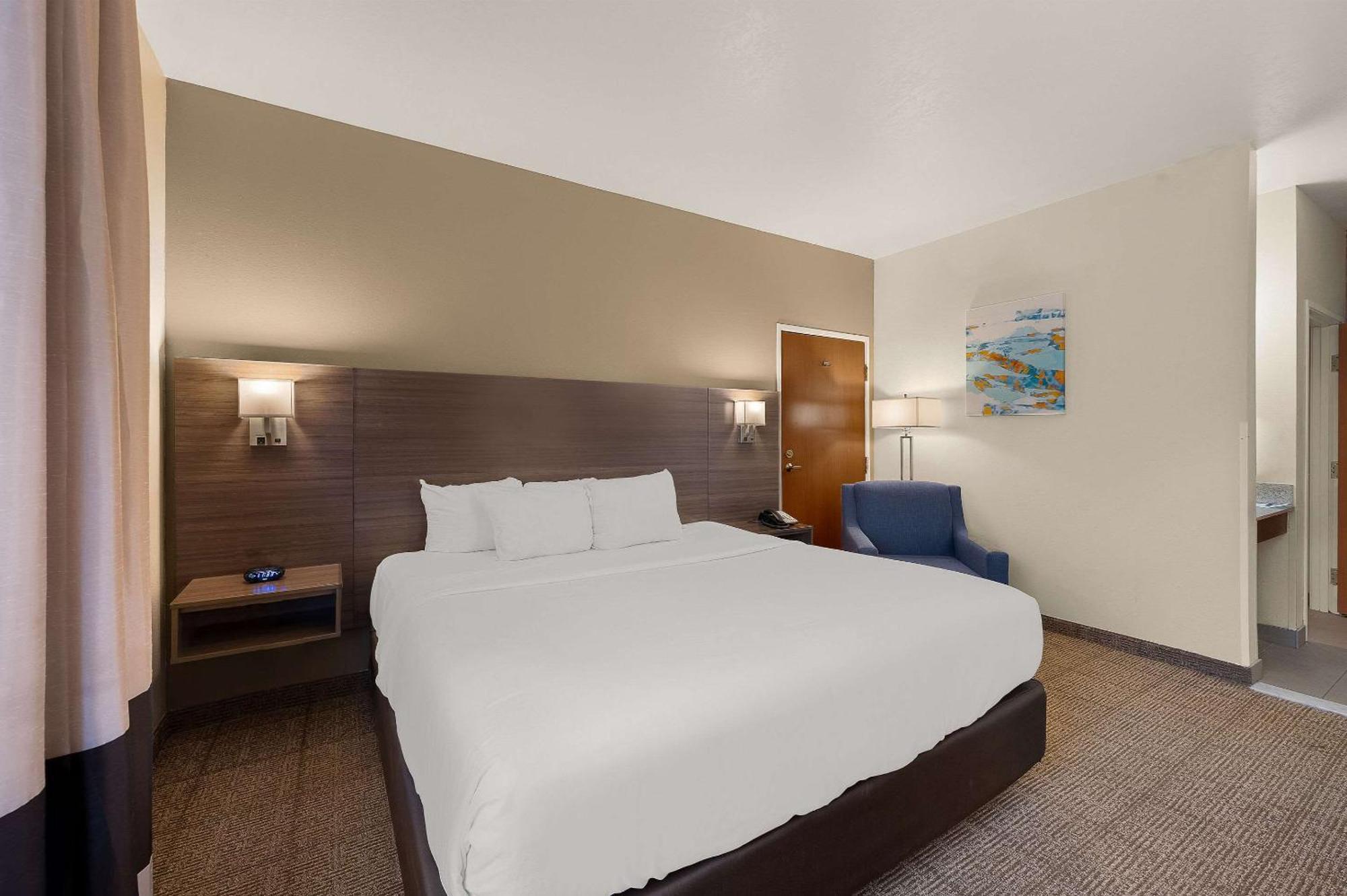 Comfort Inn & Suites Fenton Екстериор снимка