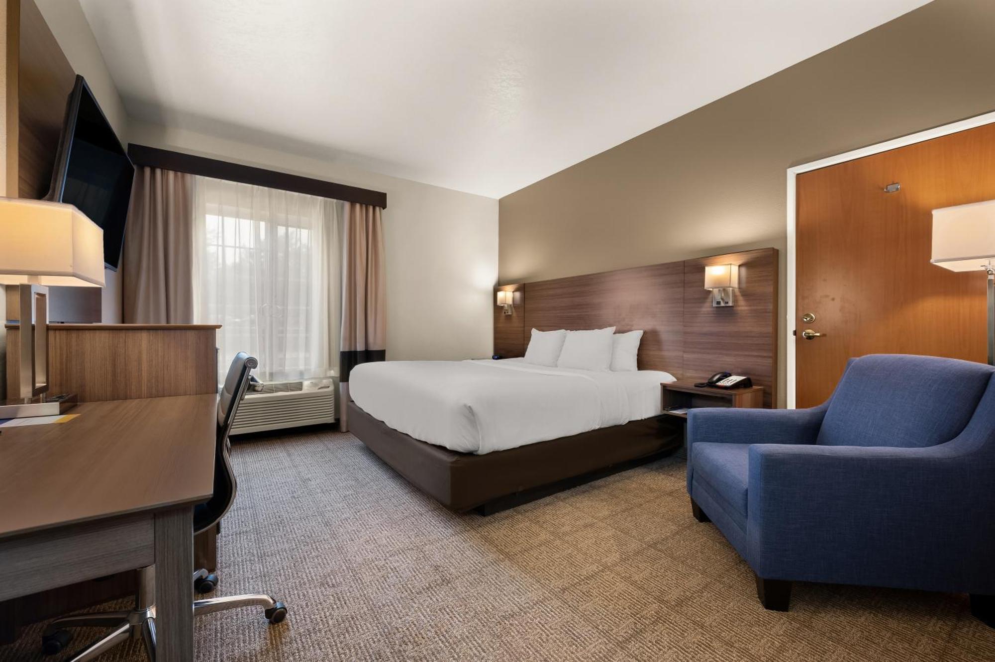 Comfort Inn & Suites Fenton Екстериор снимка