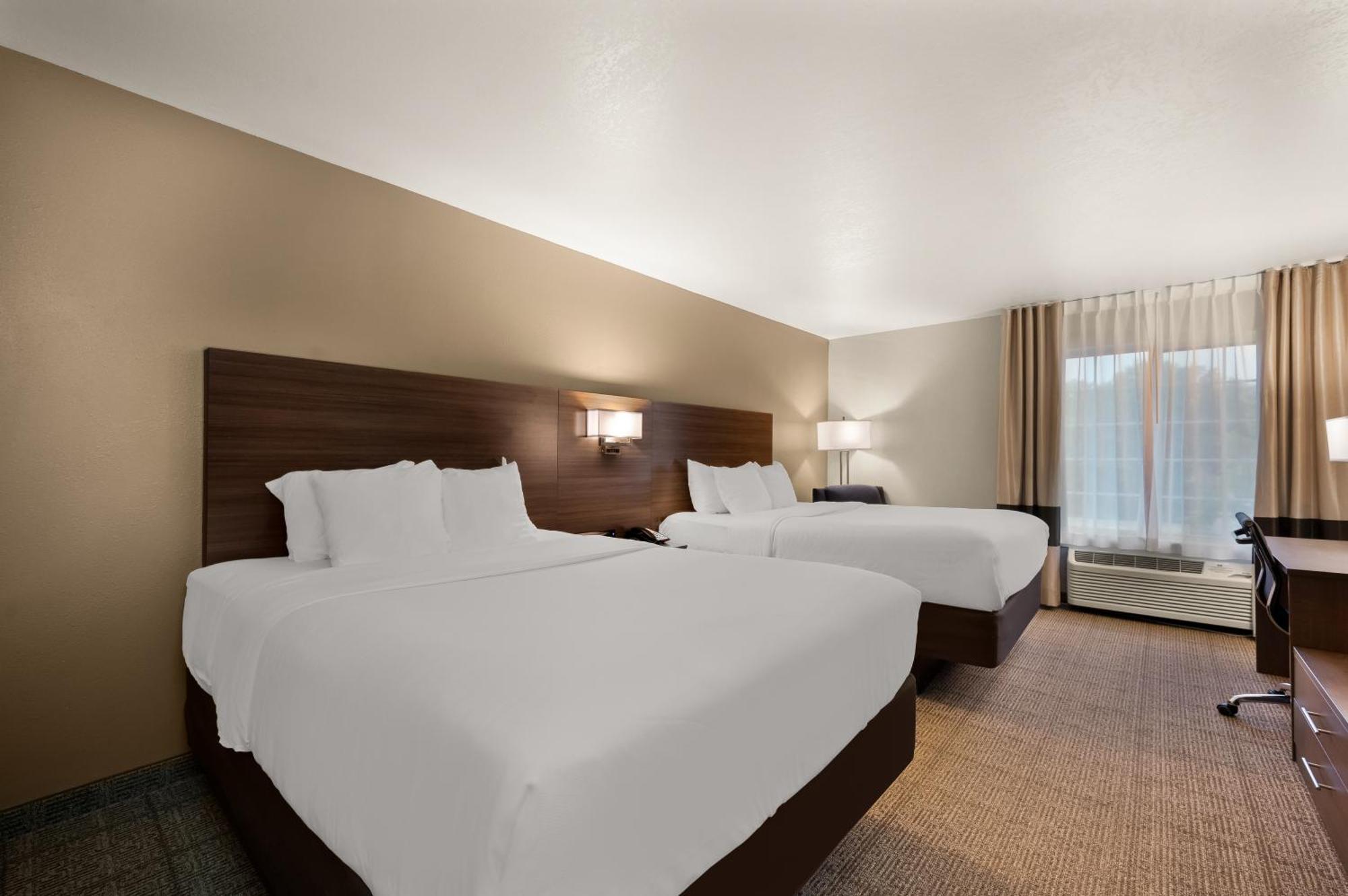Comfort Inn & Suites Fenton Екстериор снимка