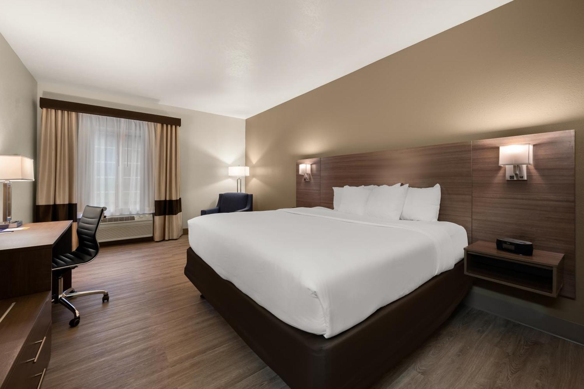 Comfort Inn & Suites Fenton Екстериор снимка