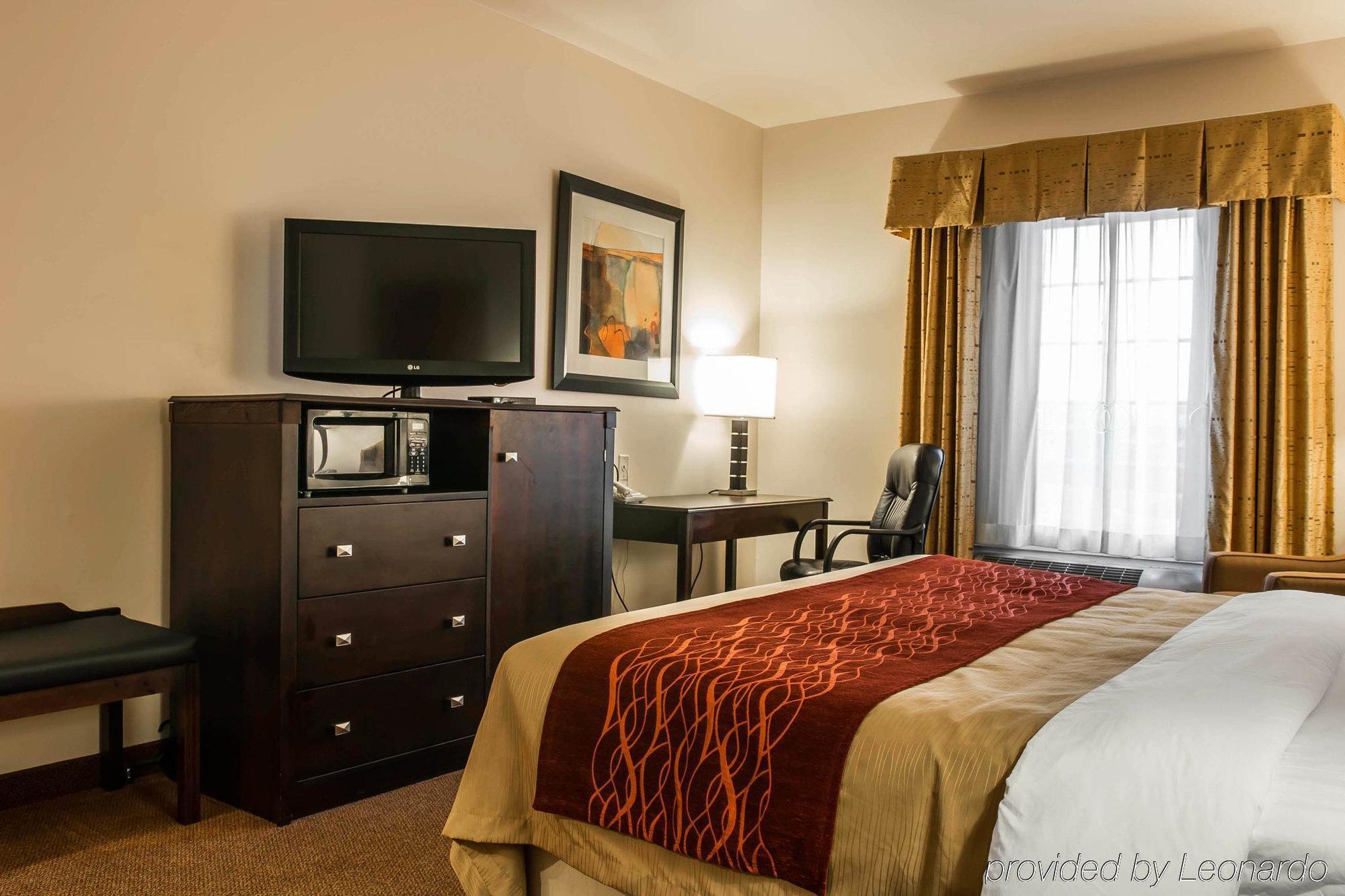 Comfort Inn & Suites Fenton Екстериор снимка