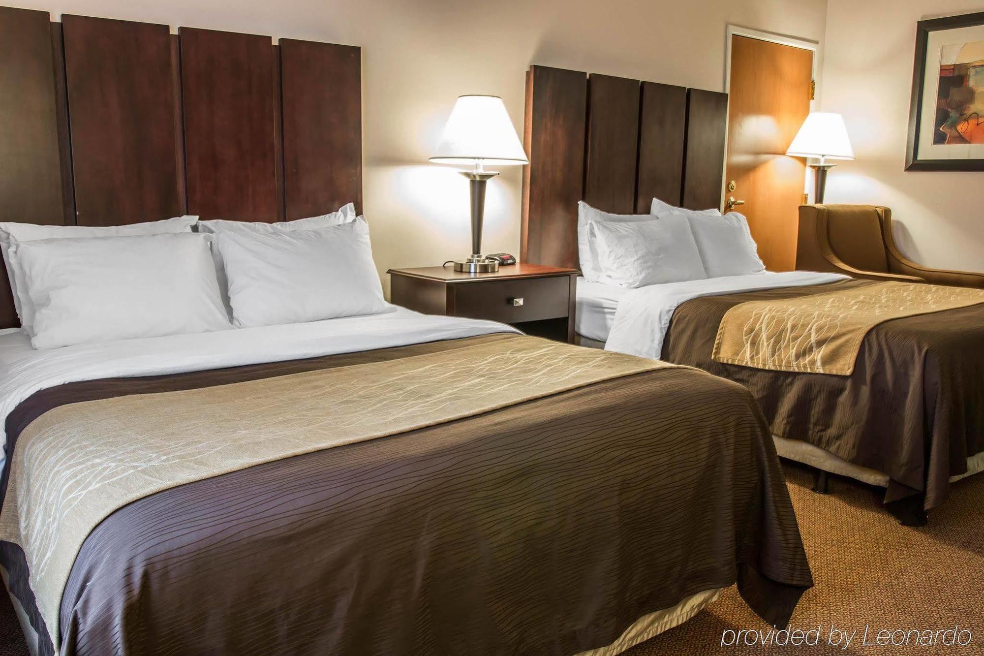 Comfort Inn & Suites Fenton Екстериор снимка