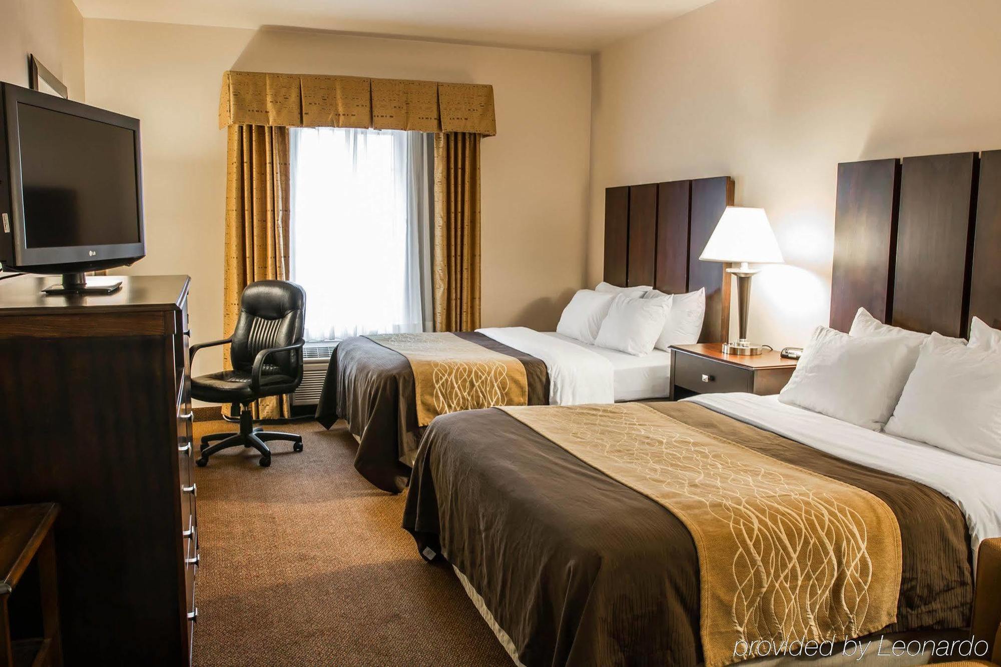 Comfort Inn & Suites Fenton Екстериор снимка