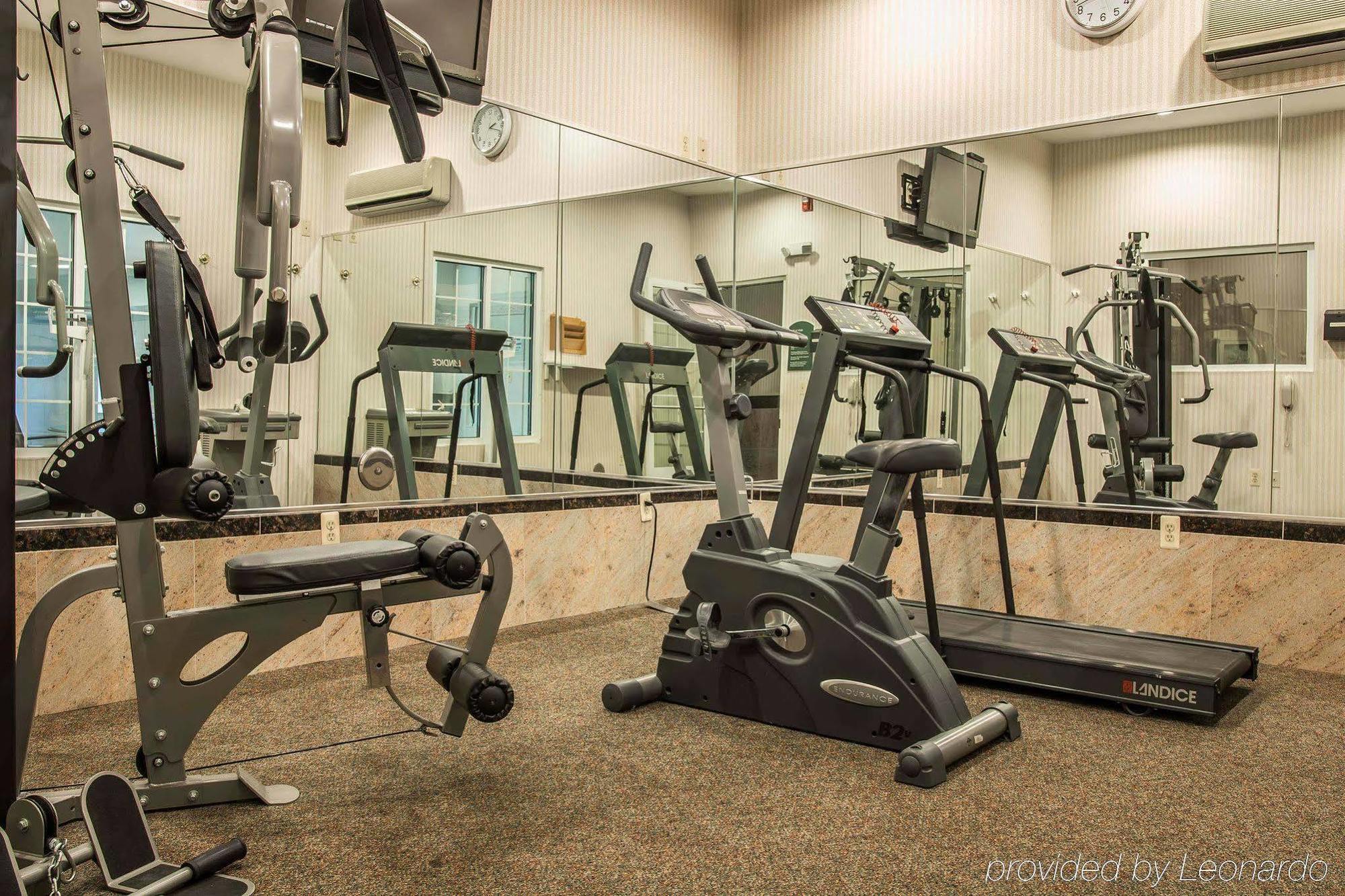 Comfort Inn & Suites Fenton Екстериор снимка